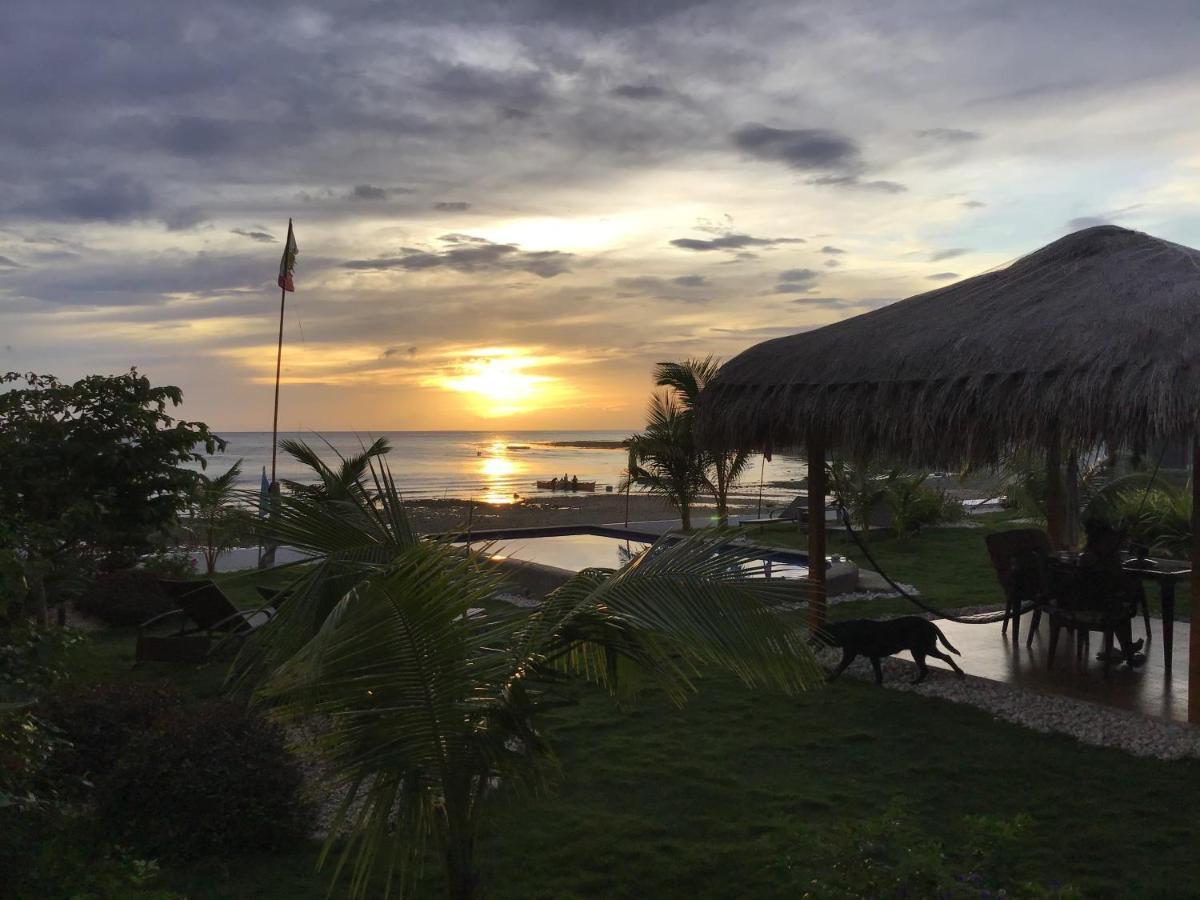 Bamboobeachvilla2 Ac New Oceanfront Pool Sunsetview Garden Kitchen Satellite Starlink Wi-fi * Dimiao